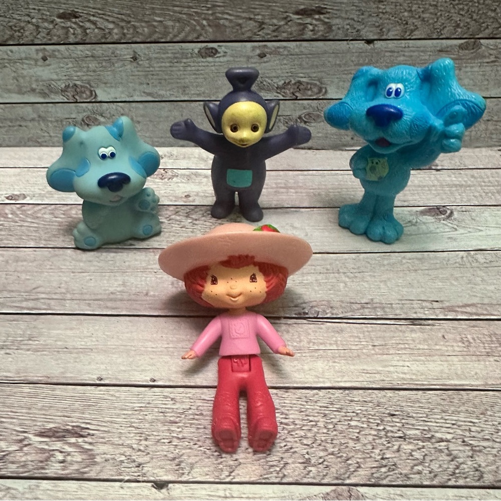 Cake Topper vintage figures Blues Clues / Teletubbies,Strawberry shortcake
